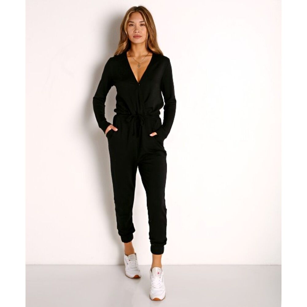 Beyond Yoga Overlapping Cozy Fleece Jumpsuit Black Size Medium Athleisure